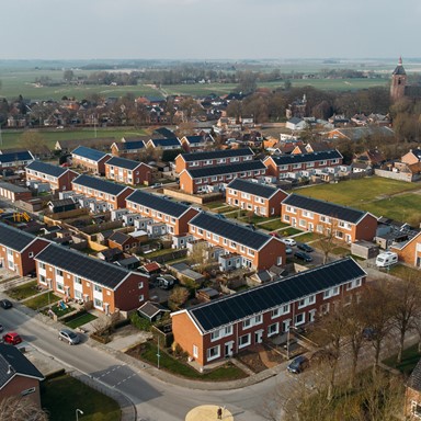64 versterkte woningen: Ploegersweg, Boerhamsterweg, Akkestraat, Kwekerstraat en Korenlaan