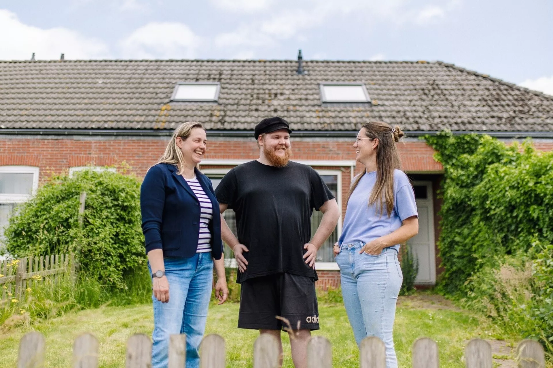 Sylvia, Stefan en Vivian poseren